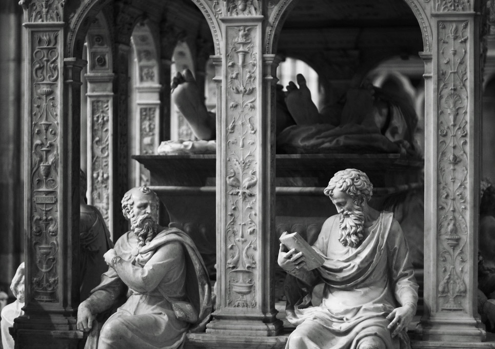 tomb detail
